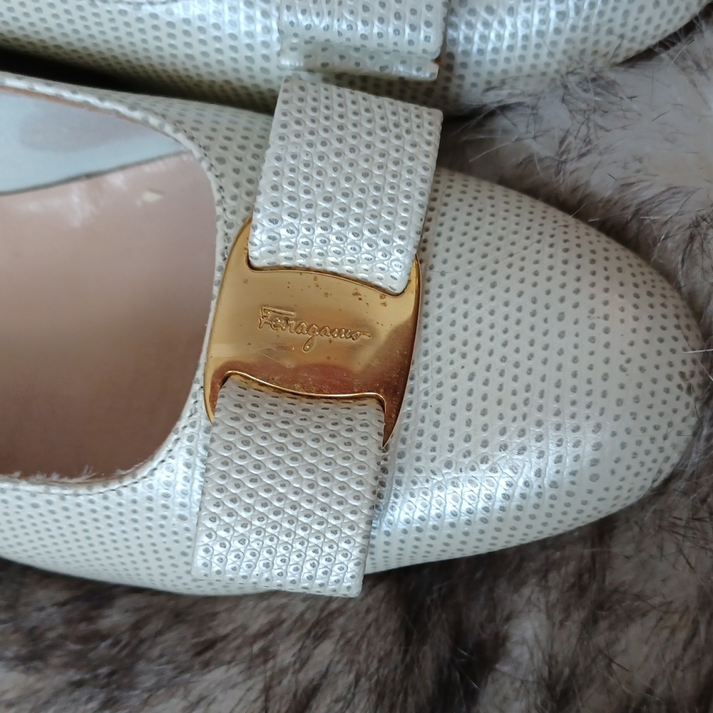 Salvatore Ferragamo Gray and Cream Flats - Picture 12 of 16